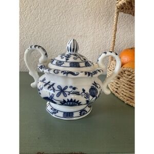 Vienna Woods Fine China 2 Handles Bowl with Lid  Blue/white Mint
